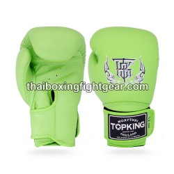 Top King Muay Thai boxing...