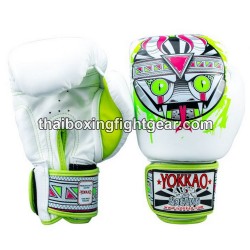 Yokkao Muay Thai Boxing Gloves APEX Snake White | Muay Thai Gloves